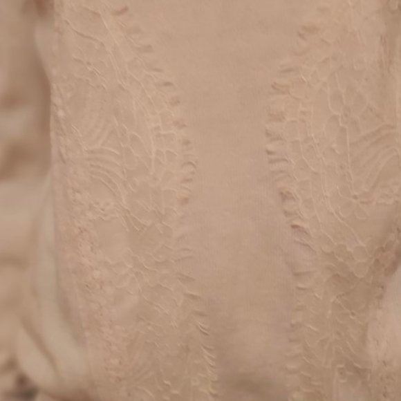 Thistle & Lavender Ivory long sleeve Sweater embroiderd front w/lace Size M NWT - Picture 3 of 10